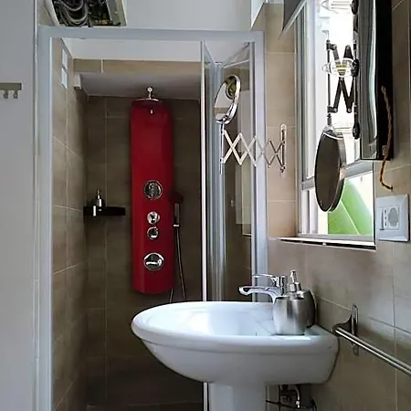 Cconforthotels R&b Bari